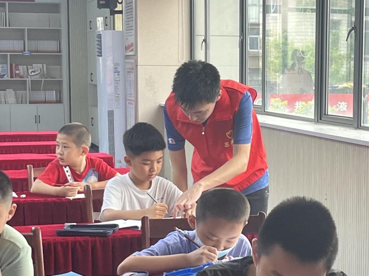 安徽學子三下鄉(xiāng)：宣講衛(wèi)生文明，共筑健康生活
