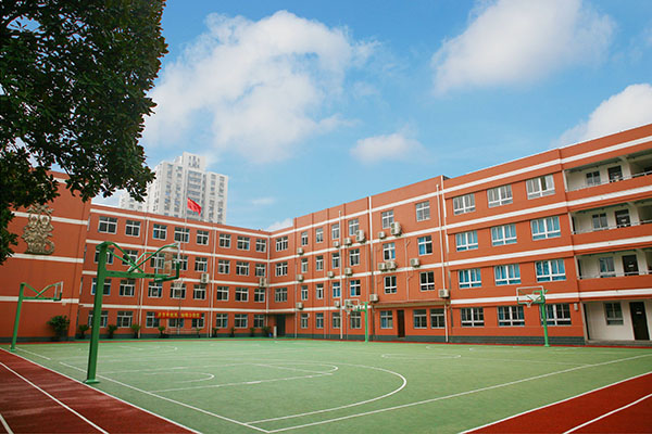 上海市向東中學