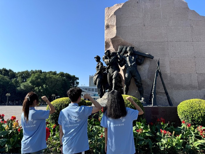 安徽財經大學赴新疆生產建設兵團“情系天山，軍墾戍疆”暑期社會實踐紀實