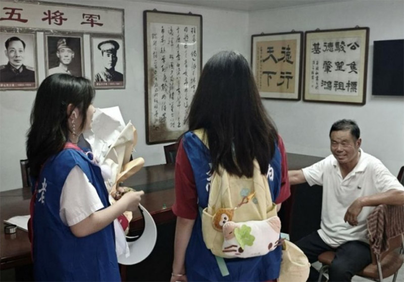 安徽理工大學“史海拾遺尋蹤隊”溯紅色歲月，燃青春芳華