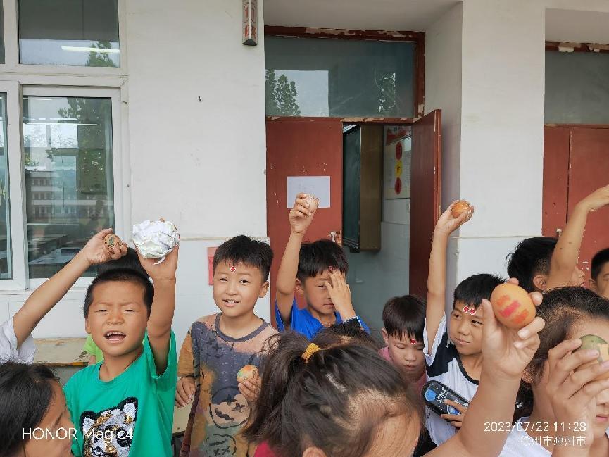 關(guān)愛(ài)兒童健康，奔跑的雞蛋