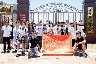 山花爛漫，筑滿希望/為鄉村女童搭筑生理知識的橋梁