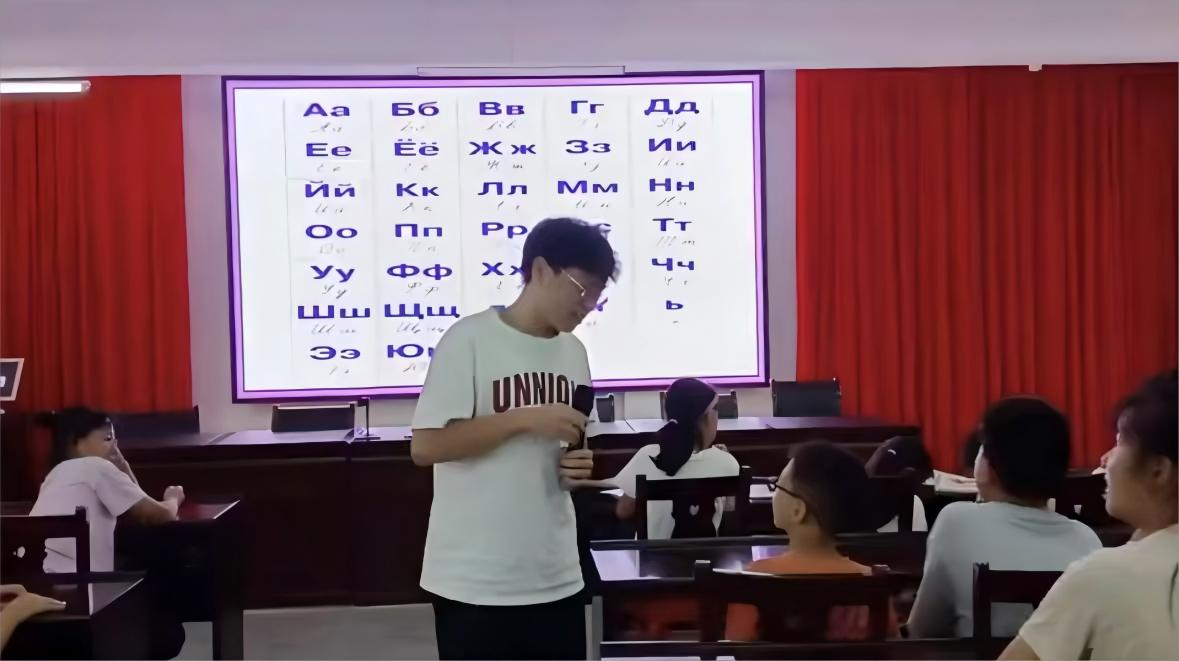三下鄉(xiāng)|多語啟蒙，播撒希望