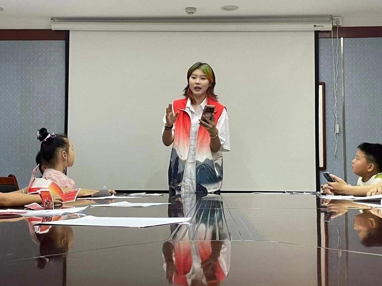 牢記囑托，感恩奮進，全面建設鑄牢中華民族共同體意識