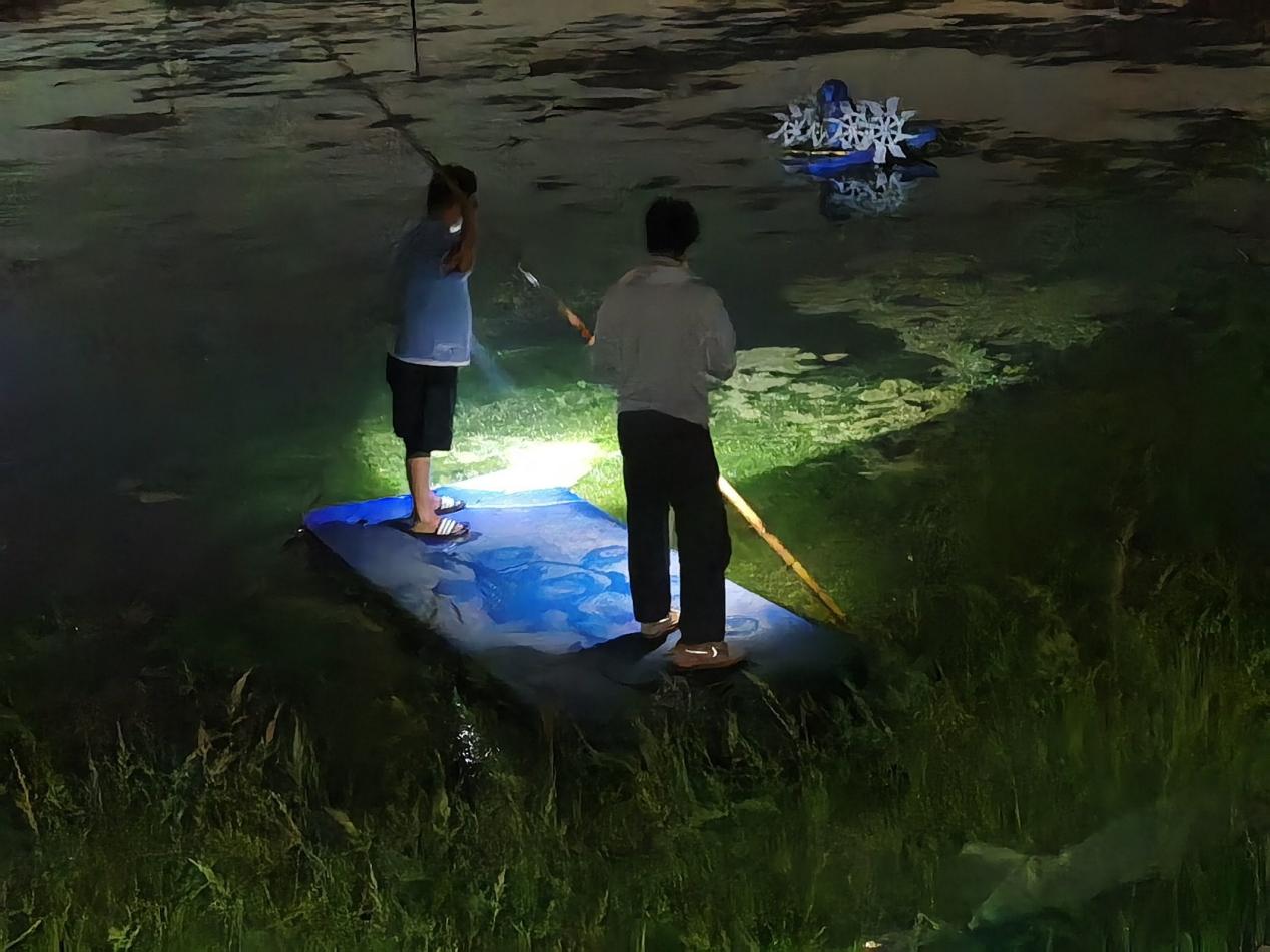 蘇州學子三下鄉：拂曉初照干勁足，漁歌唱晚詩意濃