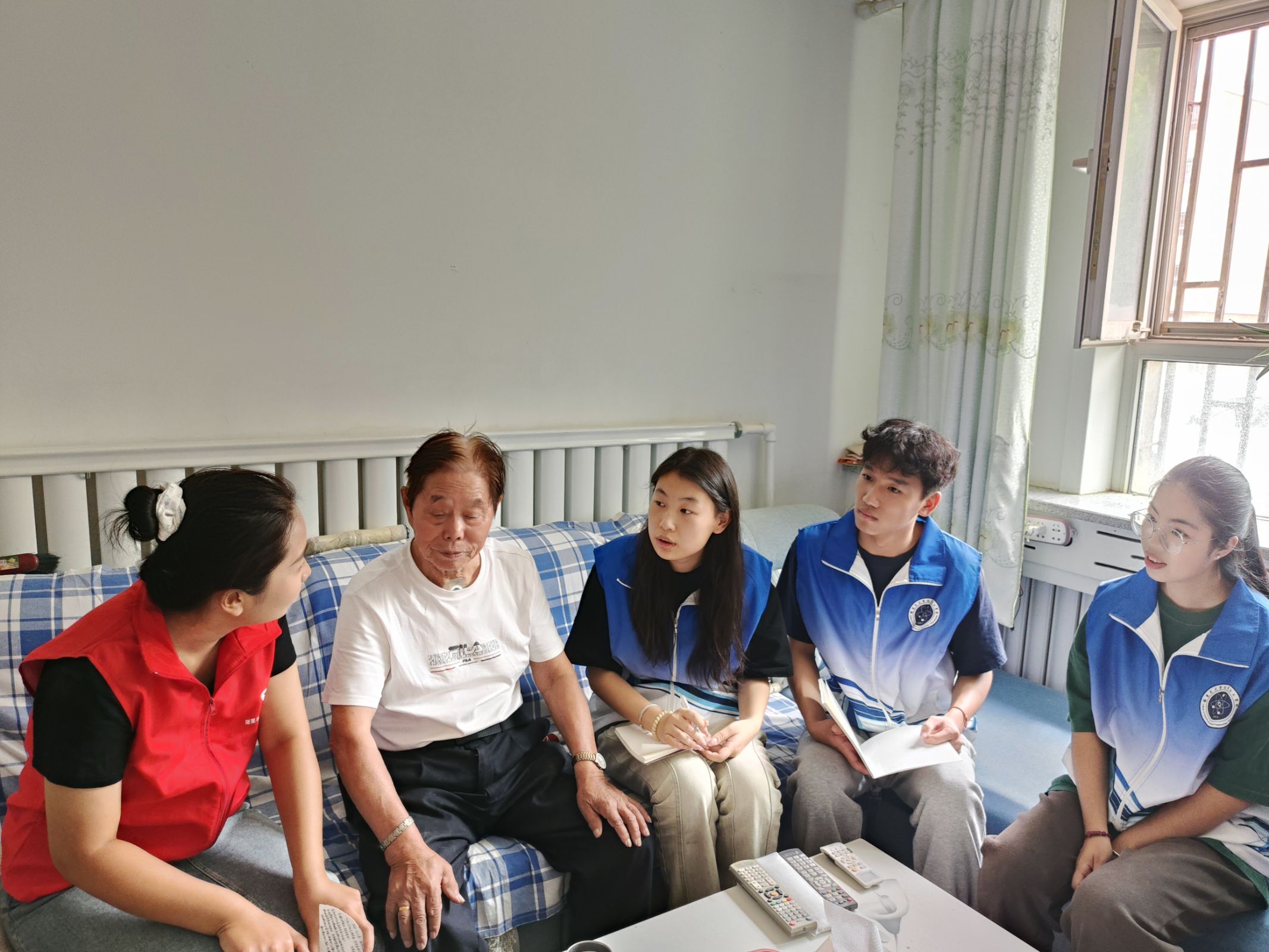 屯墾戍邊老兵情，紅色基因代代傳