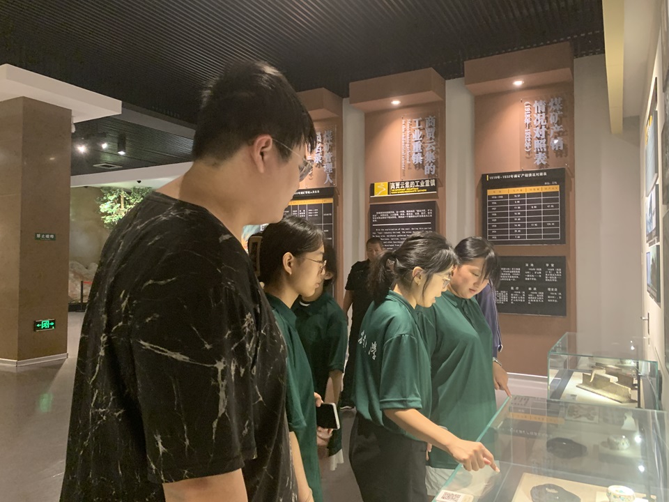 實踐進行中|青島農業大學園林與林學院“綠韻筑夢”實踐團探訪鶴崗博物館，深化城市歷史與農耕文化認知