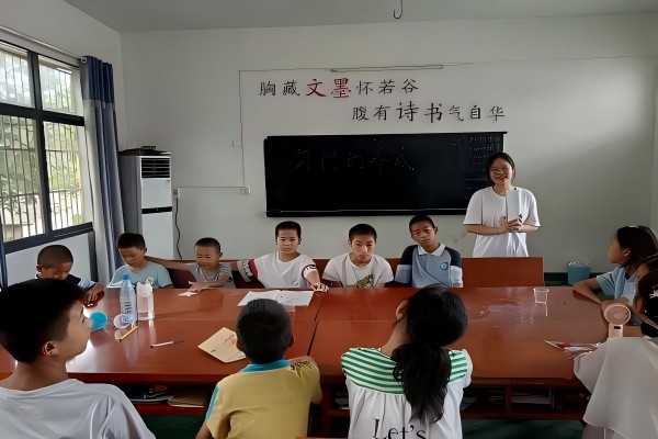 暑期社會(huì)實(shí)踐：武昌理工學(xué)院“青春筑夢(mèng)”通城志愿服務(wù)隊(duì)開展“習(xí)慣的養(yǎng)成”教學(xué)課程