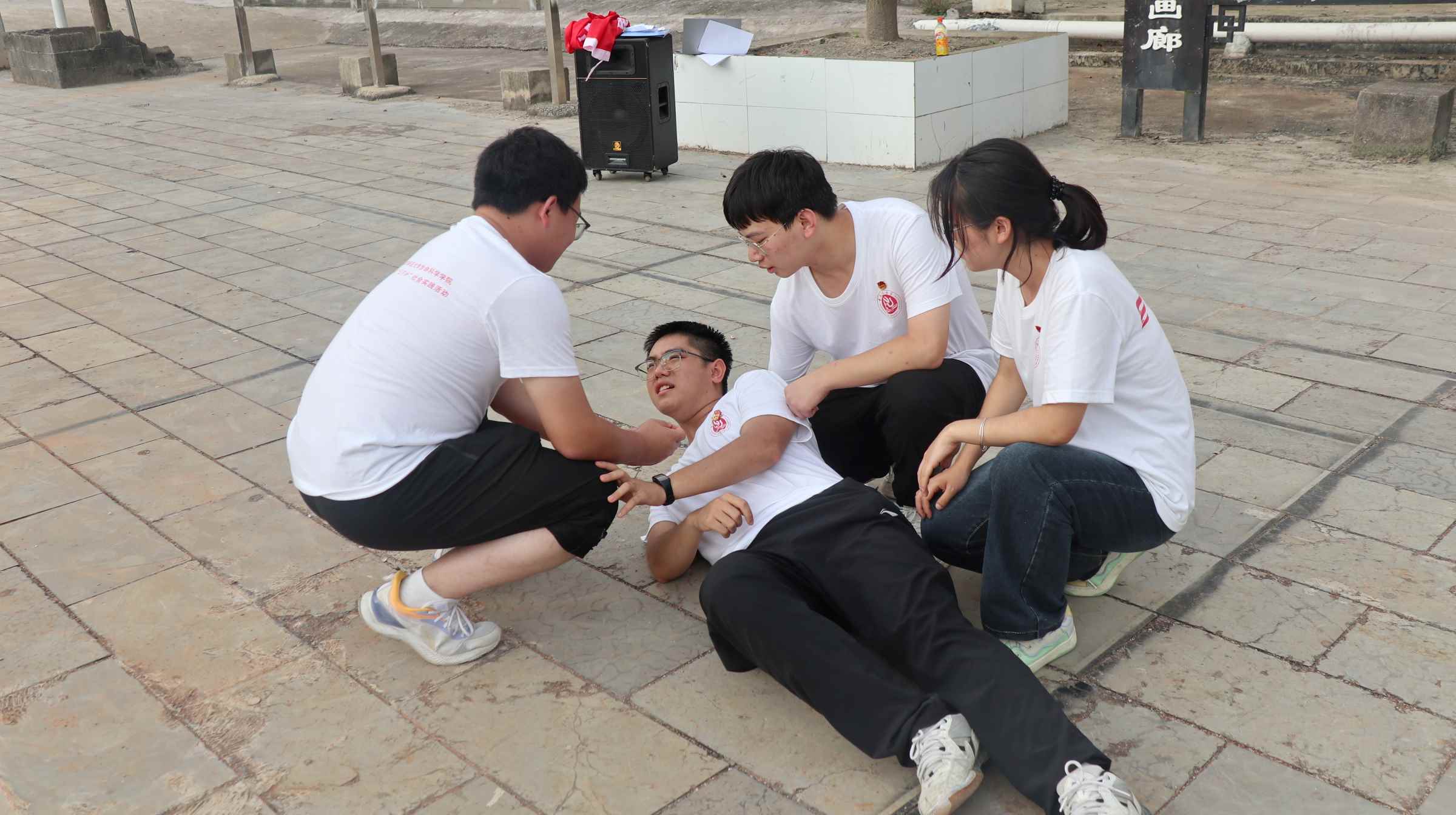 盛夏熱浪中的青春綻放：“耕培啟潤(rùn)”志愿服務(wù)團(tuán)酉陽小河鎮(zhèn)鄉(xiāng)村振興之旅