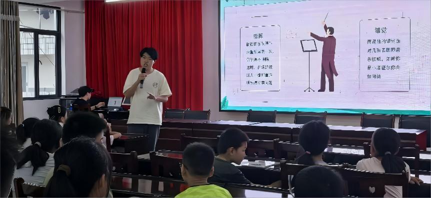 認識自我，成為更好地自己——星空夢想志愿服務(wù)隊宜昌支隊開展心理專題活動