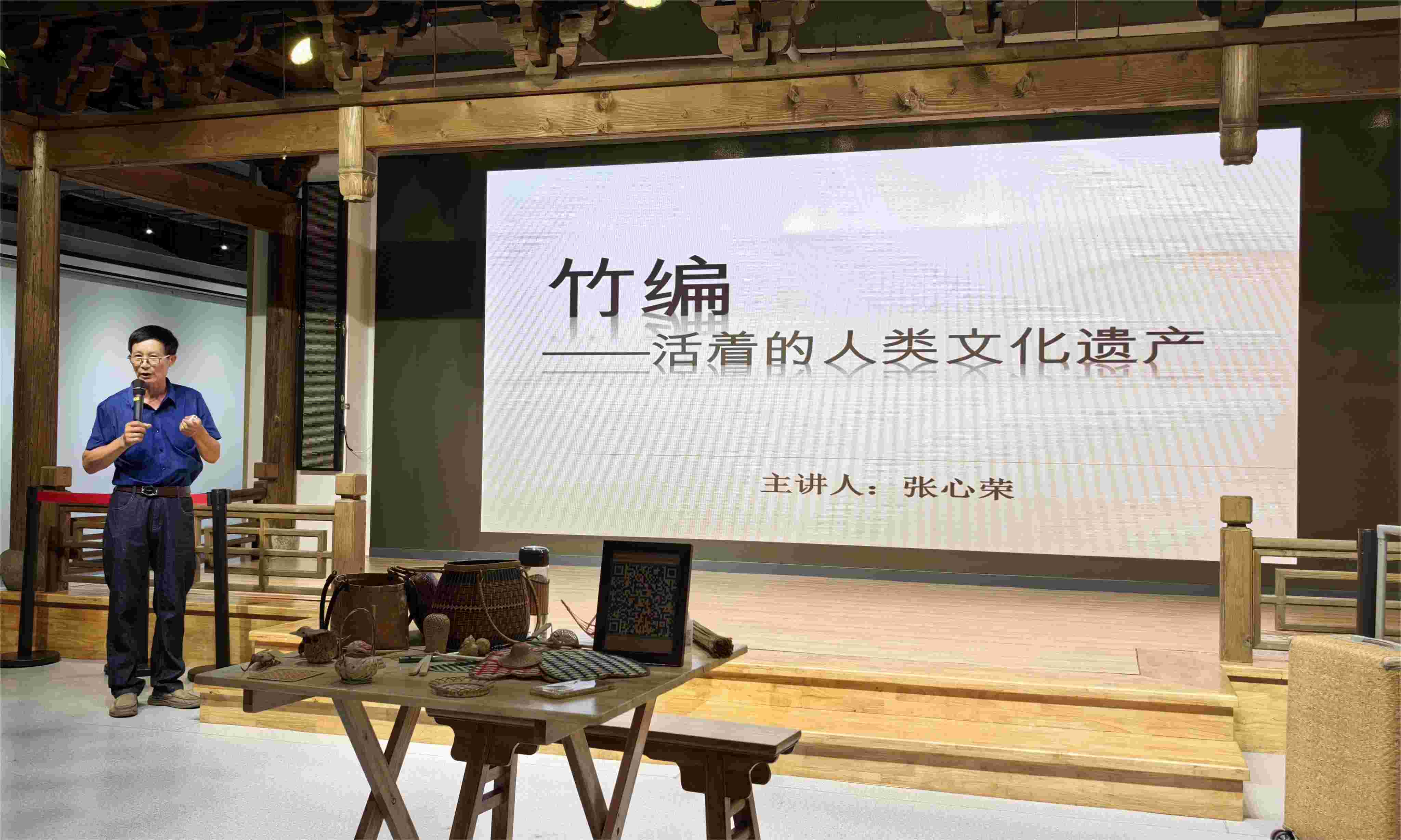 一篾一竹織天地，一折一轉蘊匠魂： 遺夢千年，萬象根星團隊體驗象山竹編非遺課程，訪談非遺傳承人