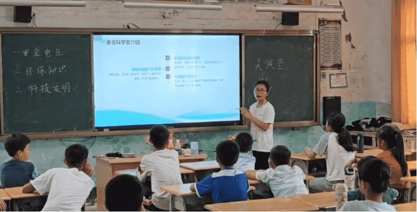 數(shù)學(xué)系學(xué)子三下鄉(xiāng)：知識(shí)啟航，夢(mèng)想同行