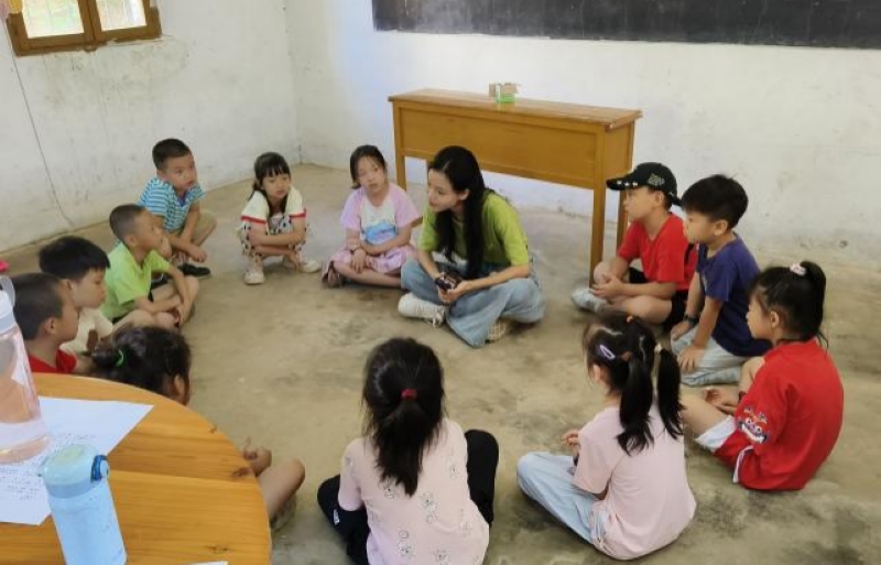 美育潤童心，藝術筑夢想——華南師范大學柳夏星火實踐團美育系列課程報道