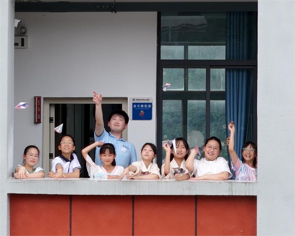 雛鷹計劃暑期社會實踐隊初至縣河鎮(zhèn)，開啟實踐新篇章