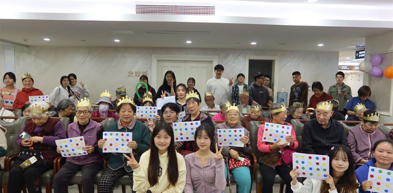 湖南農業大學經濟學院赴協和頤養院舉行入黨積極分子實踐宗旨活動