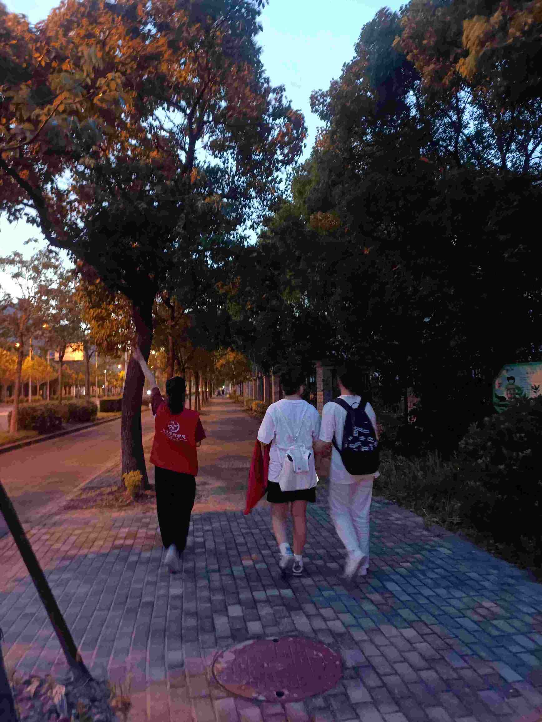 上海海洋大學學子崇明行——助力接軌數字時代，筑牢空巢防騙防線